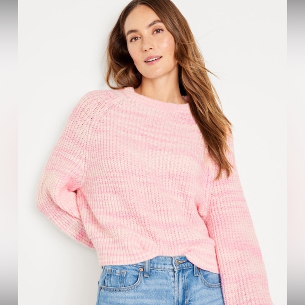 NWT Old Navy Pastel Pink Cropped Long Sleeve Crewneck Sweater